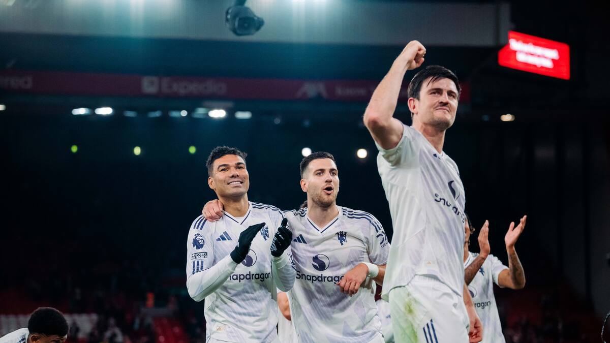 Manchester United saca provecho de la impericia del Liverpool y se lleva el triunfo en el clásico inglés