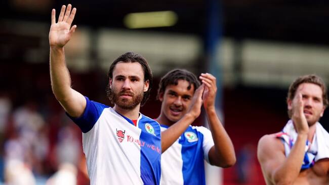 Blackburn Rovers de Ben Brereton sigue de cerca a una figura de Unión Española