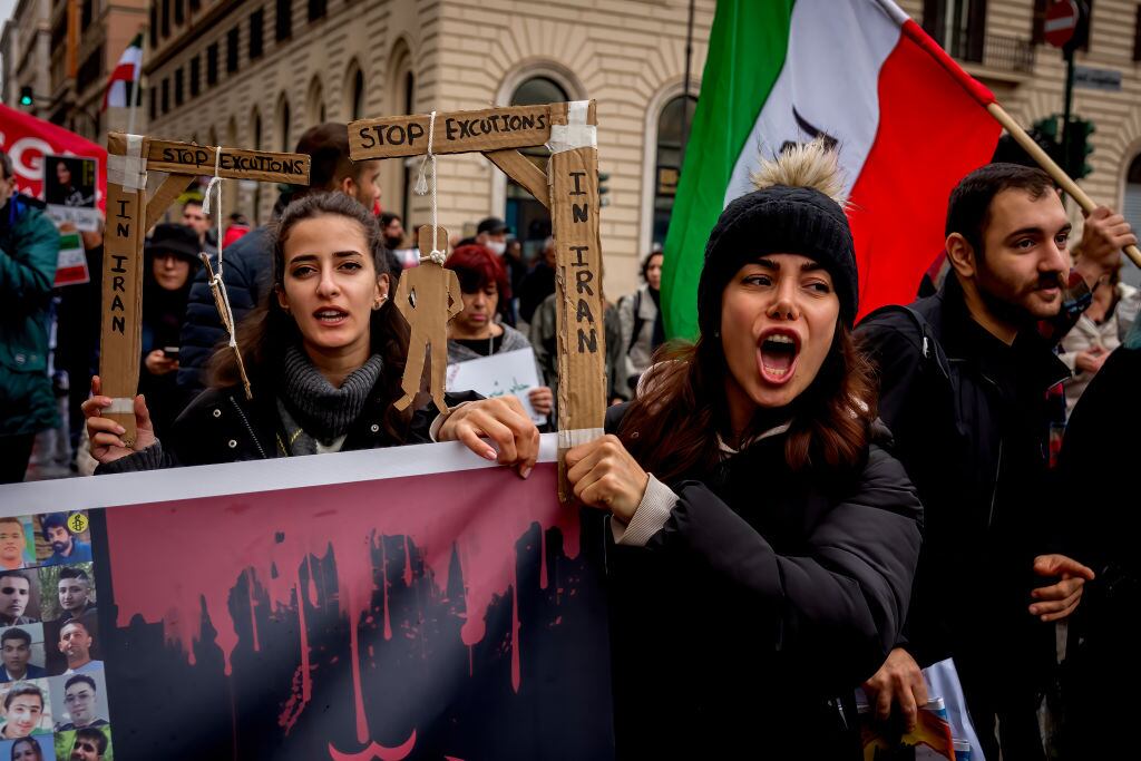 Una protesta en Roma contra las ejecuciones que se realizan en Irán