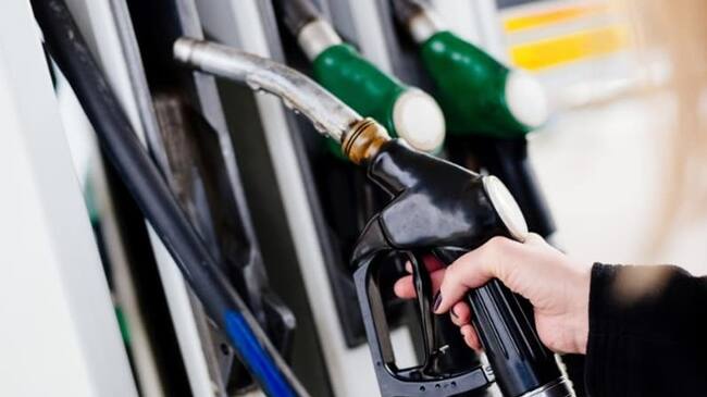 Sernac exige a Shell compensar a consumidores: vehículos fueron cargados con agua y no bencina