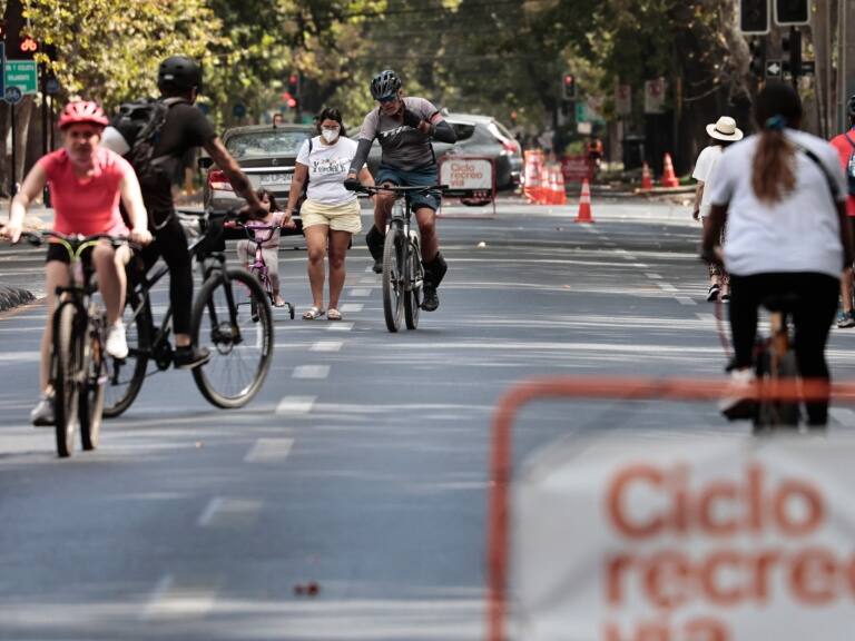 AMUCH realiza encuesta sobre ofertas deportivas en los municipios: un 32% de los chilenos no conoce ningún programa