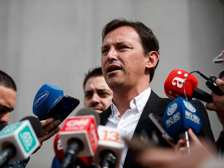 Alcalde de Coquimbo se encuentra estable tras desvanecimiento sufrido en pleno concejo municipal