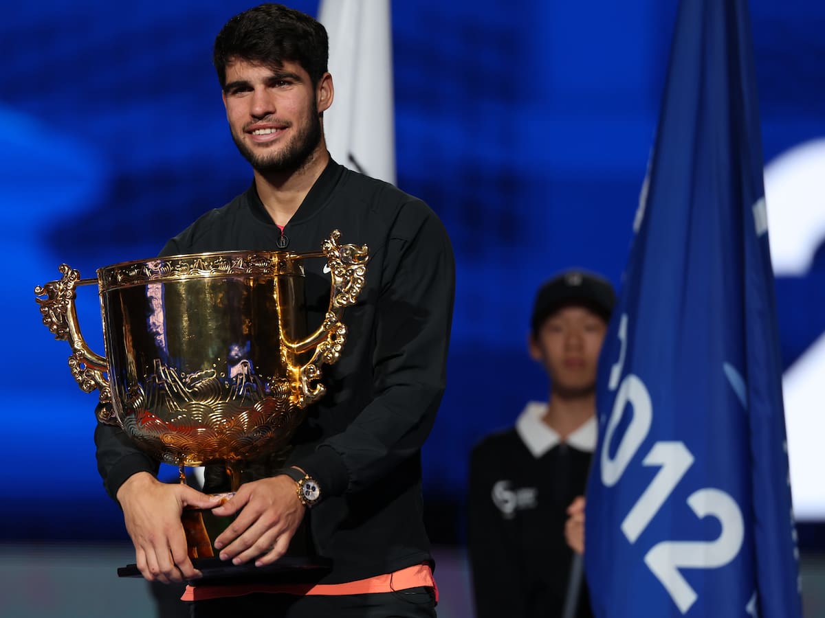 Carlos Alcaraz remonta ante Jannik Sinner para ganar el título en Beijing: el hito que alcanzó a nivel ATP y qué premio en dinero se embolsó