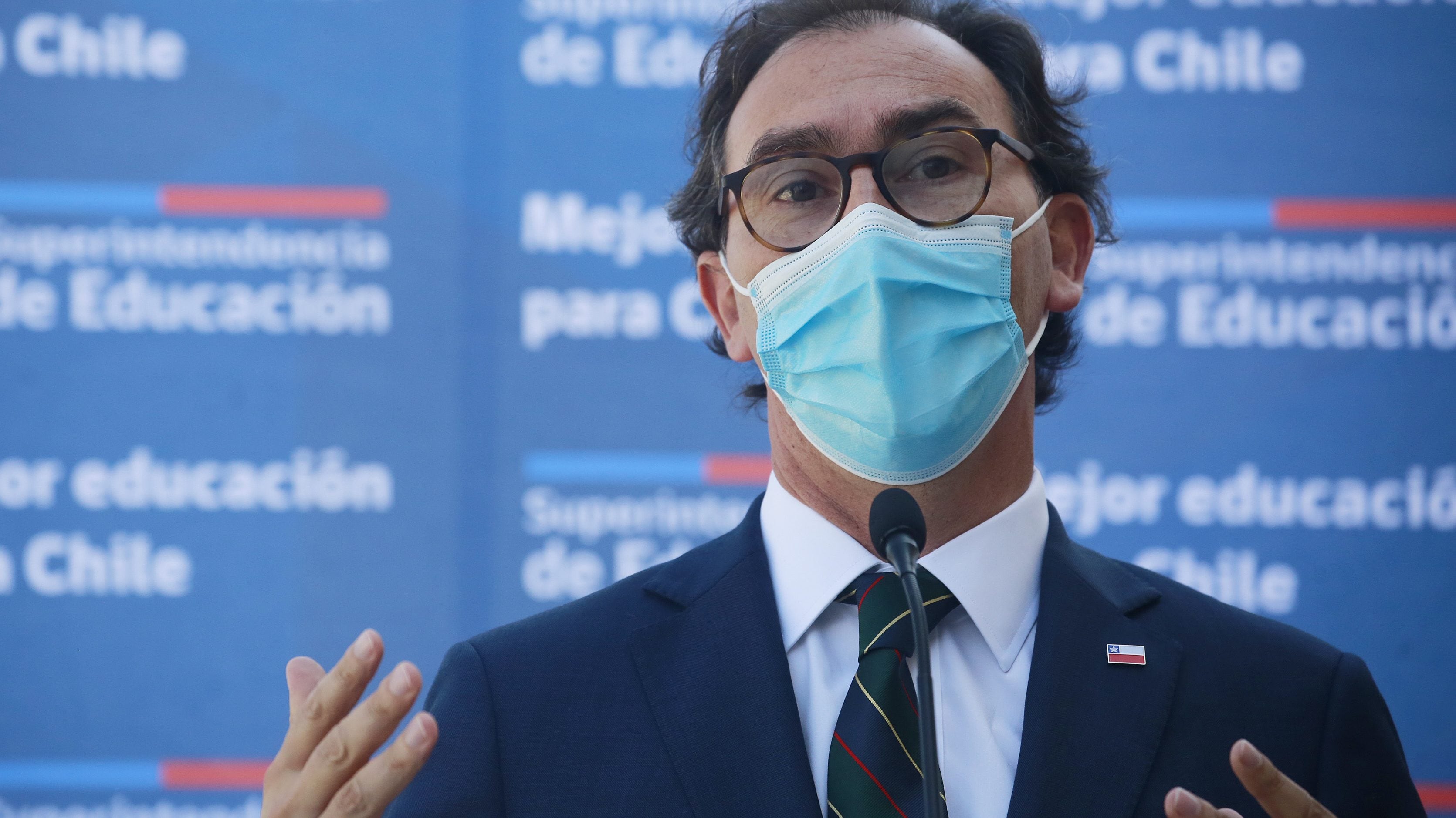 Ministro de Educación y profesores