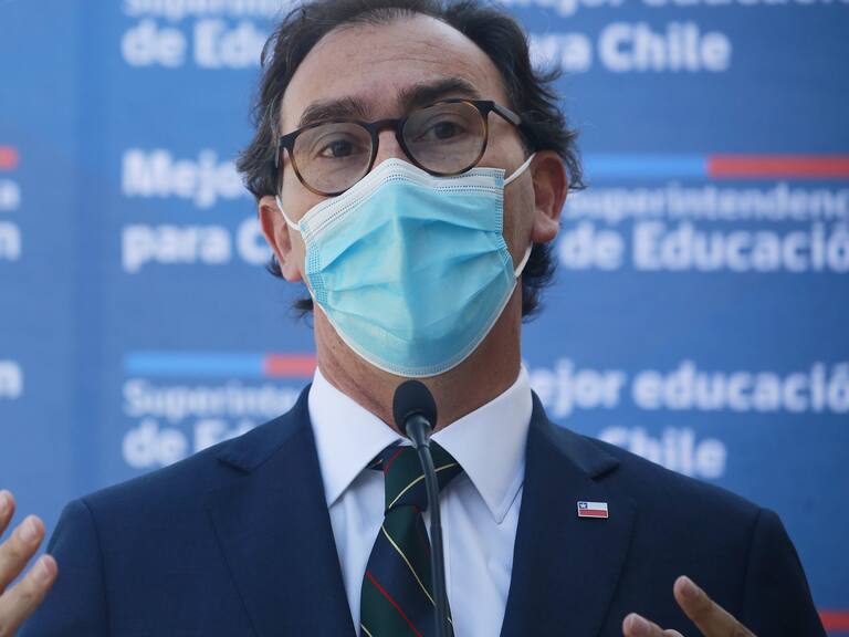 Ministro de Educación y profesores