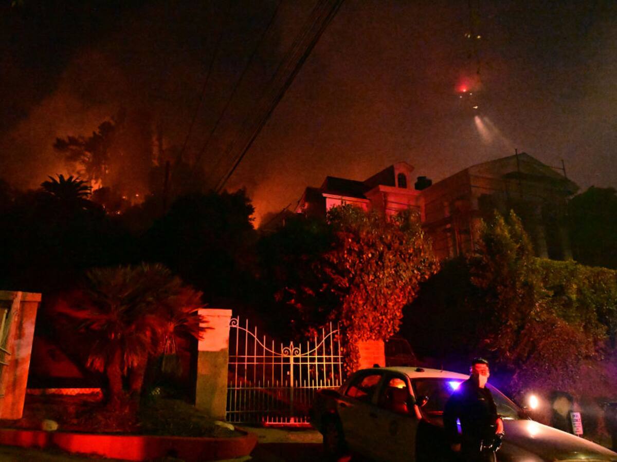 “Somos un país generoso y solidario”: México envía bomberos a Los Ángeles a combatir los incendios