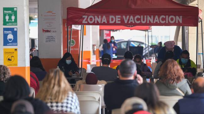 Asociación Chilena de municipalidades y falta de stock de vacunas pfizer