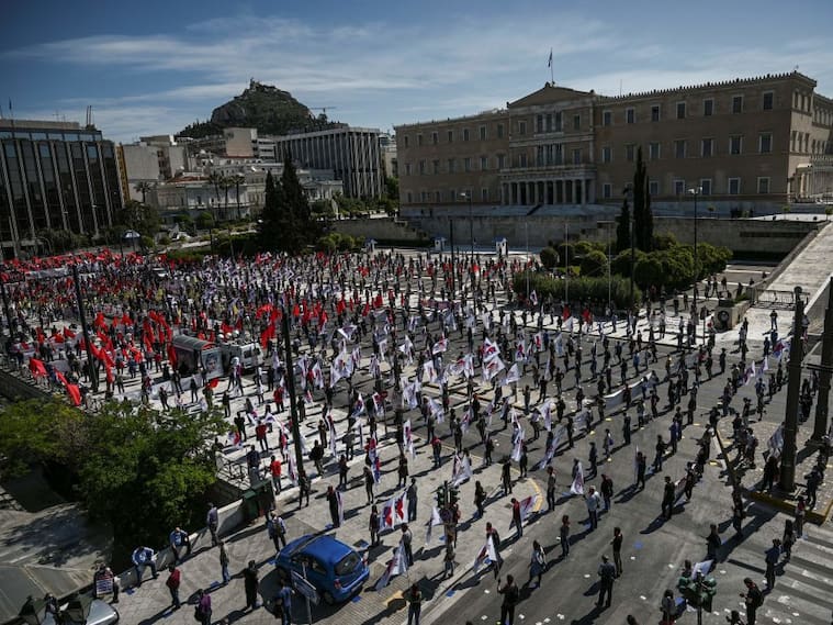 El grupo sindical PAME conmemora el 1° de Mayo en Atenas