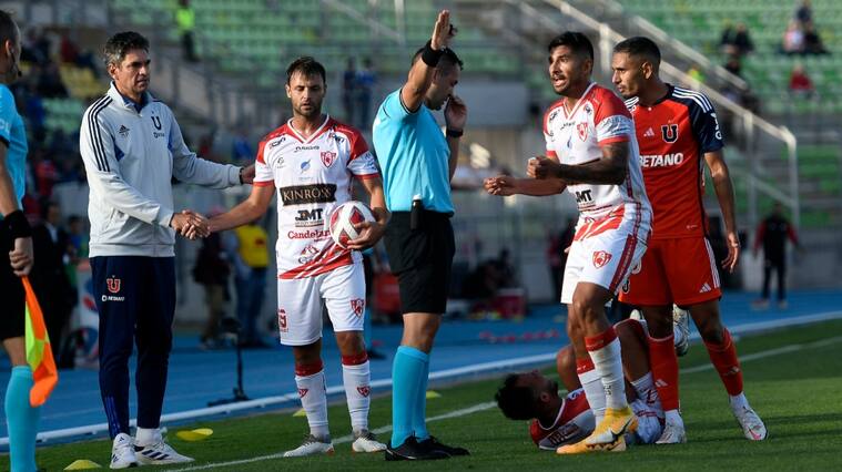 Los tres goles anulados en el partido entre la U y Copiapó