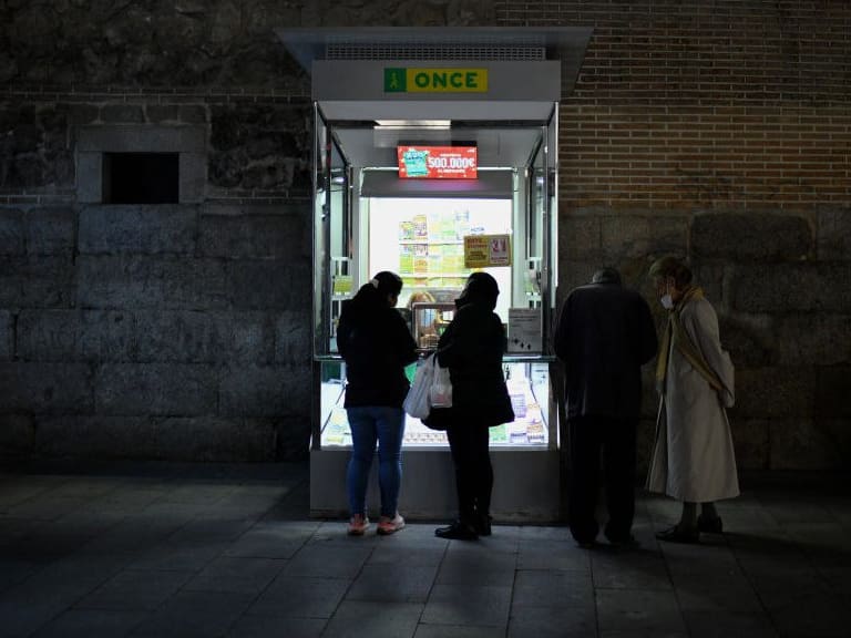 A lottery stand remains open  in the city centre during the Lockdown in Madrid on 28th October, 2020. (Photo by Juan Carlos Lucas/NurPhoto via Getty Images)