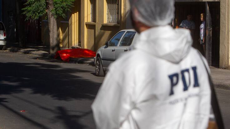 No hay personas detenidas: sujeto recibe 7 disparos por parte de un grupo de personas en su departamento en Quillota