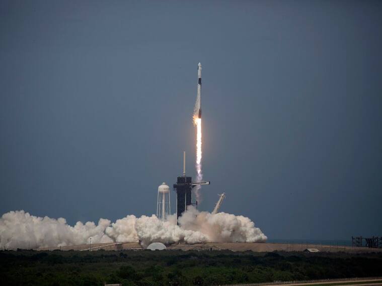El cohete de SpaceX despega desde Florida