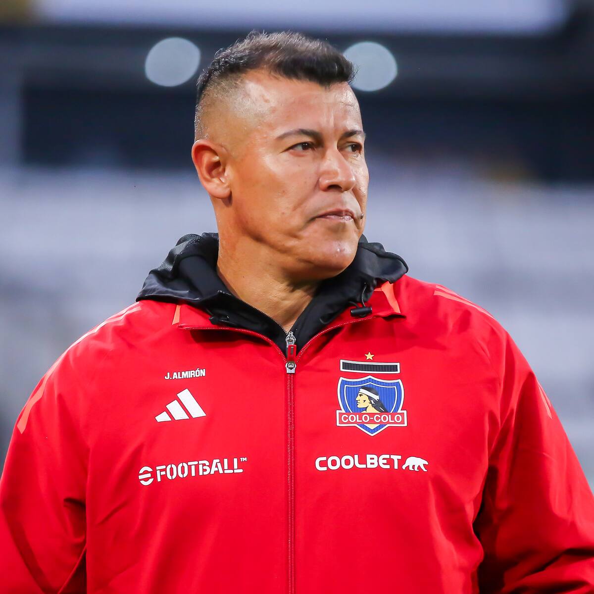 “Hablé con el presidente y fui claro”: Jorge Almirón avisa cuál es el jugador que quiere para reforzar a Colo Colo