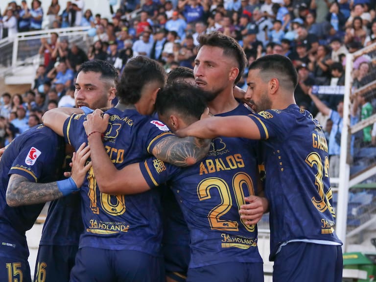 Volante formado en Colo Colo lidera a los primeros cuatro refuerzos de San Marcos de Arica para la Primera B 2026