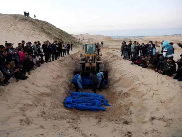 Gobierno en Gaza acusa a Israel de devolver 80 cuerpos sin sus órganos