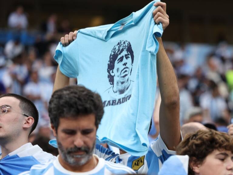 Apelando a todo: en Argentina se encomiendan a Diego Maradona para ganar el título de Qatar 2022