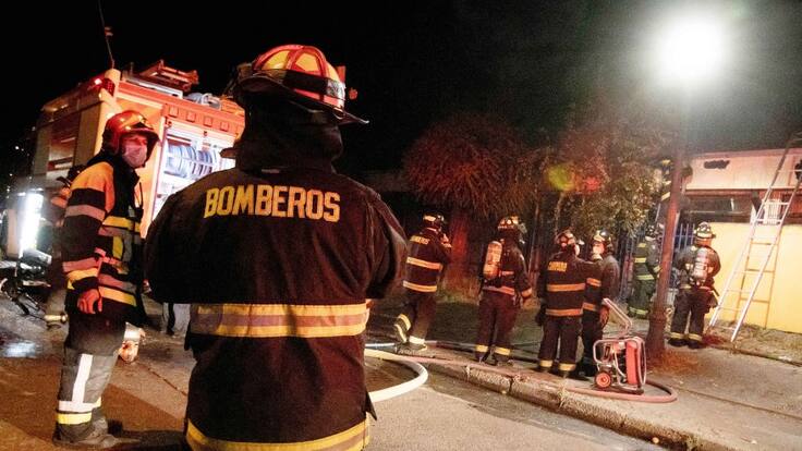 Rechazan internación provisoria para menores acusados de incendiar Colegio Bicentenario en Puerto Montt