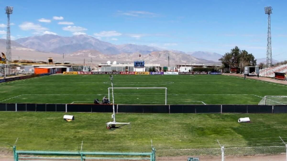 Oficial: emblemático estadio del fútbol chileno cambia de nombre