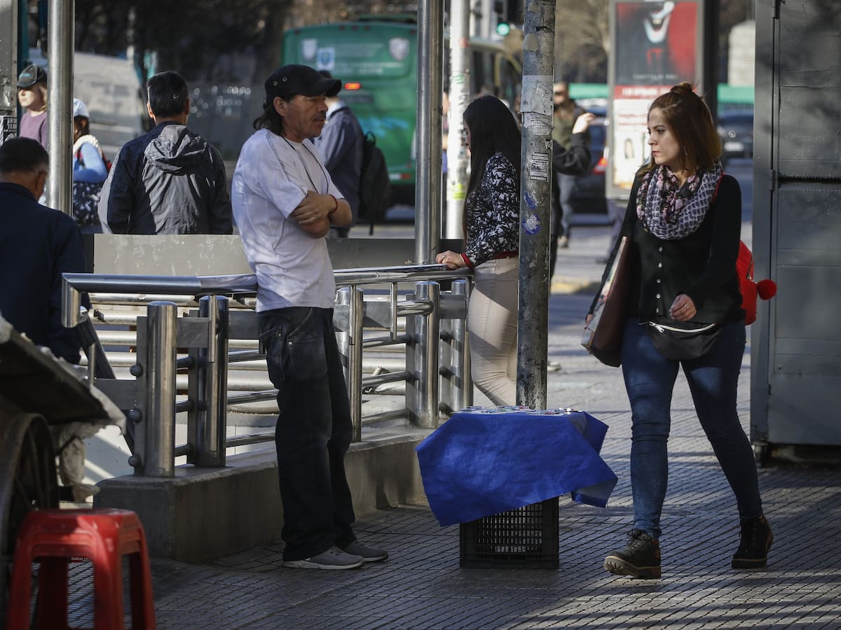 Desempleo llegó a 9,4% en el trimestre abril - junio: indicador en mujeres sigue en dos dígitos