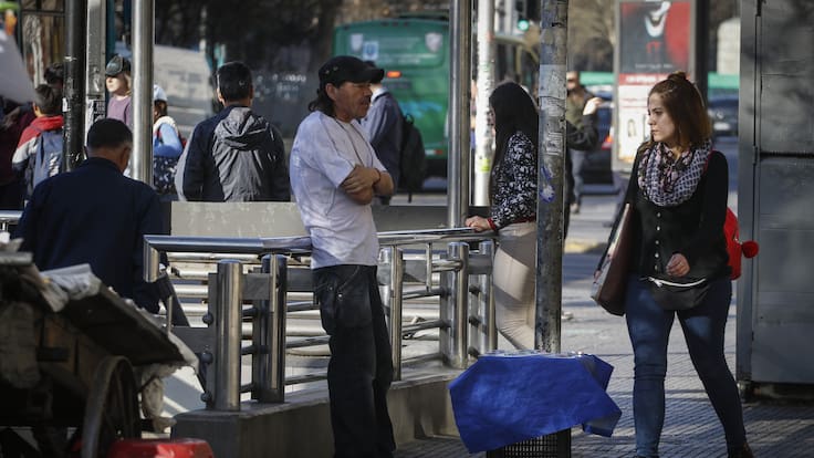 Desempleo llegó a 9,4% en el trimestre abril - junio: indicador en mujeres sigue en dos dígitos