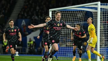 Manchester City golea a Brighton y sigue firme en la pelea por el título de la Premier League