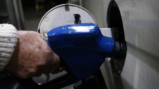 Ministro de Economía por impuesto específico a los combustibles