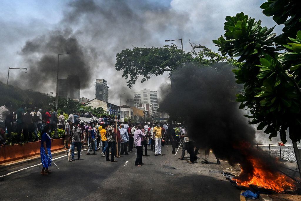 Protestas llegaron hasta la residencia del primer ministro de Sri Lanka