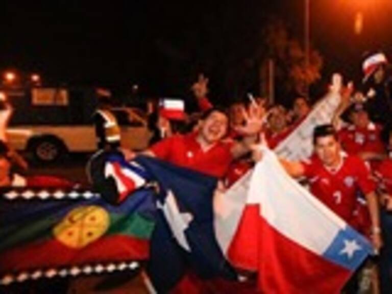 Transporte público adelantará hora punta en Santiago para el debut de Chile en el Mundial