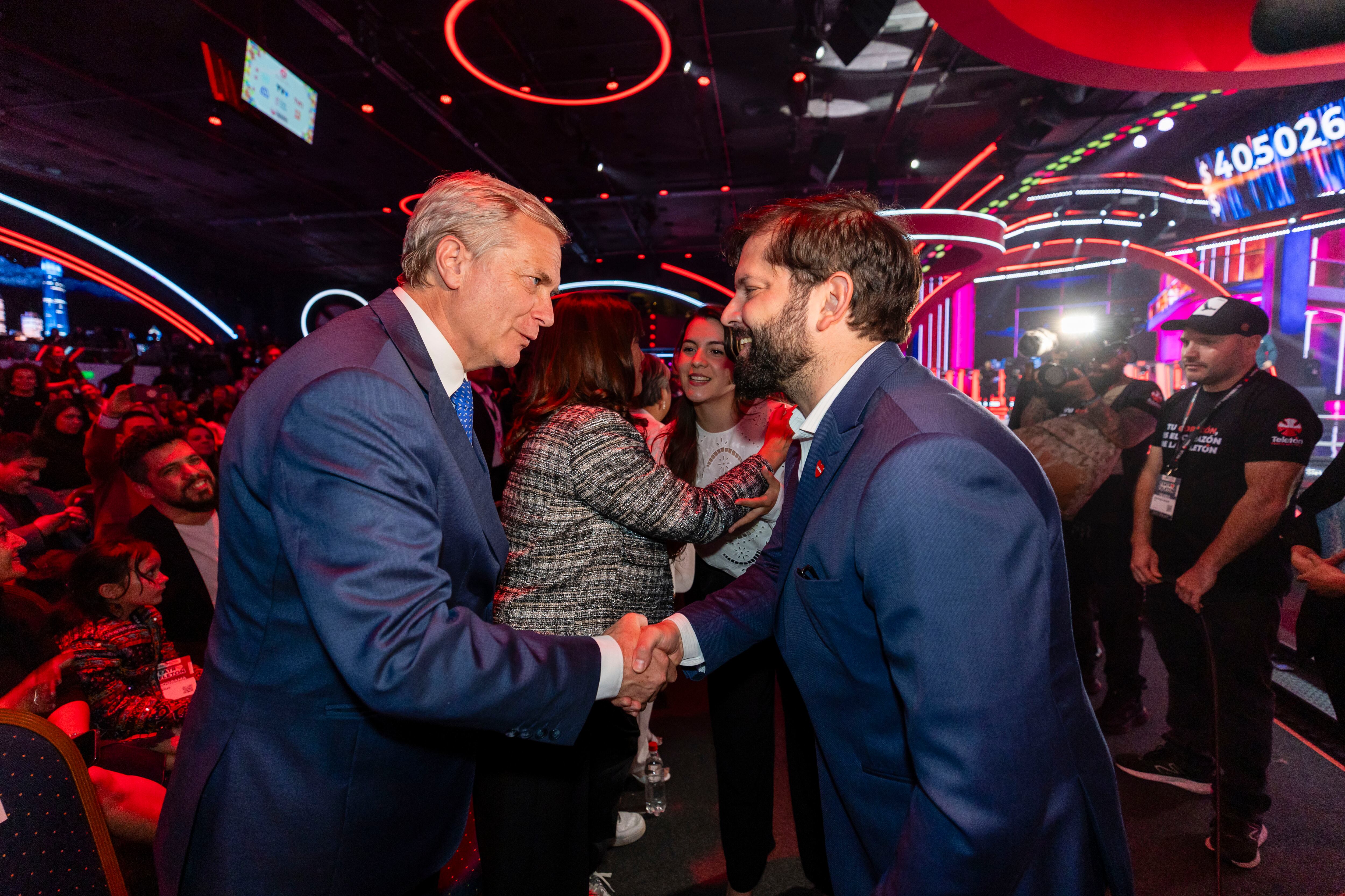 Presidente Gabriel Boric con José Antonio Kast