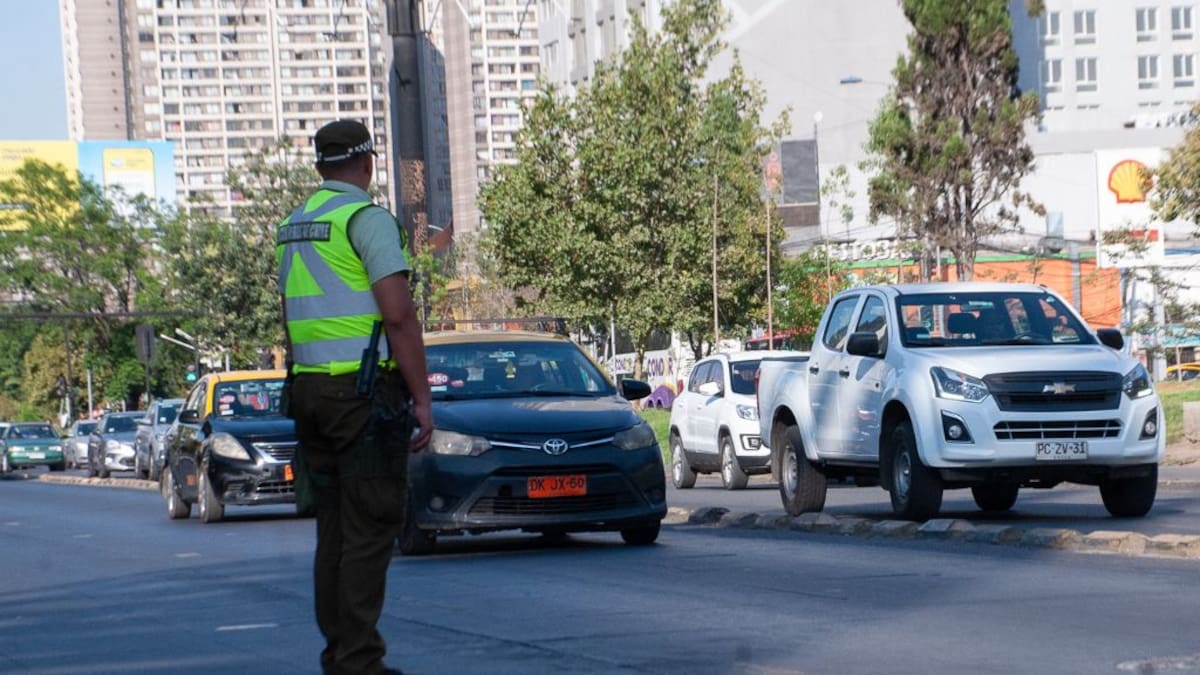Carabinero es atropellado en Terminal de Buses Alameda durante fiscalización: taxista fue detenido