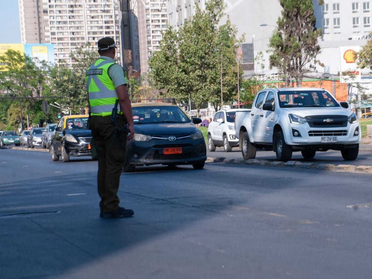 Carabinero es atropellado en Terminal de Buses Alameda durante fiscalización: taxista fue detenido