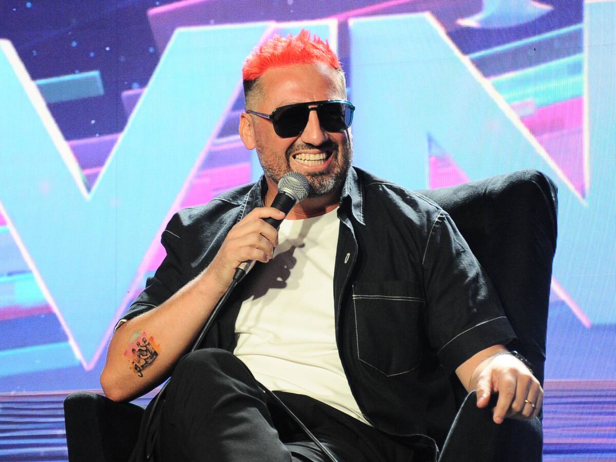 Festival de Viña 2024: Quién es Alex Ortiz, el humorista conocido anteriormente como “Flaite Chileno” (y cómo fue apadrinado por Sergio Freire)