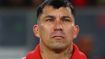 Gary Medel se queda en Chile y solicita donadores de sangre por complicado estado de salud de su madre