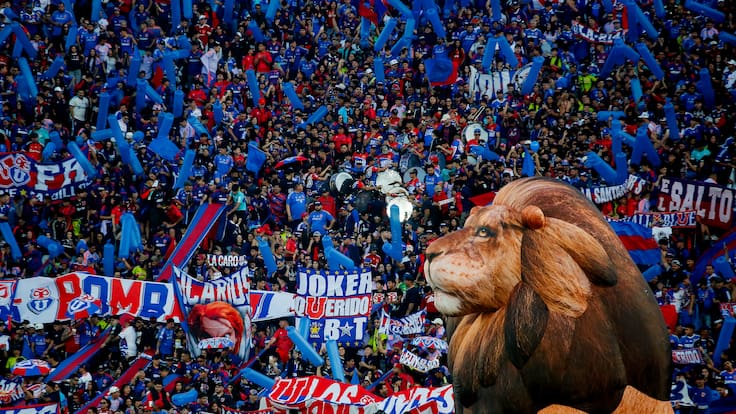 No se vio por TV: la inusual provocación que los hinchas de la U prepararon en el Clásico Universitario