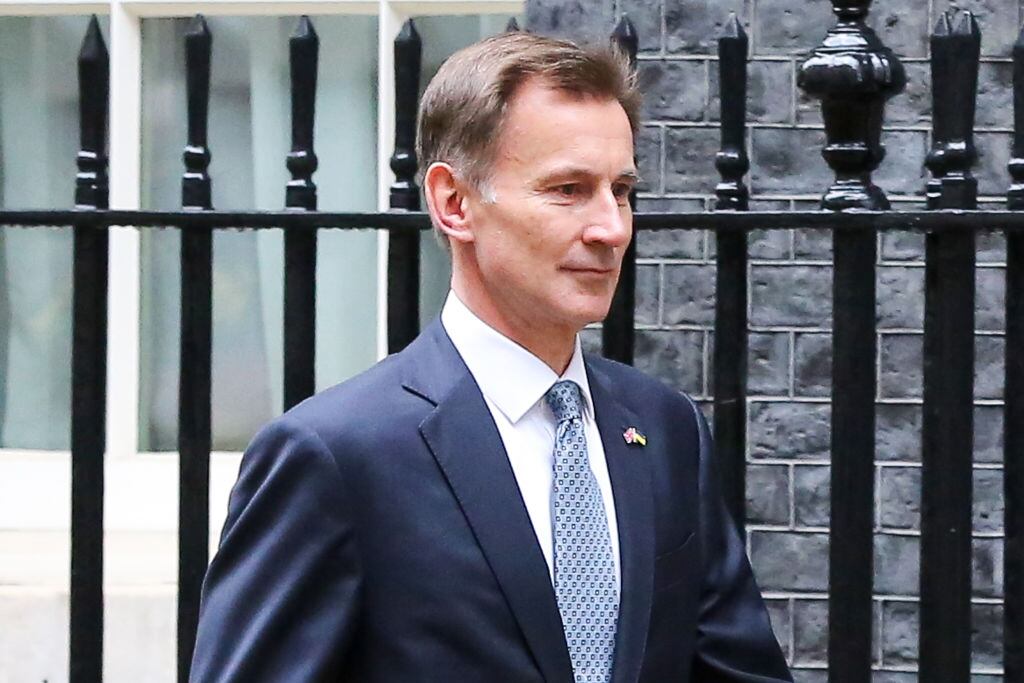 El ministro de economía británico Jeremy Hunt en la ciudad de Londres