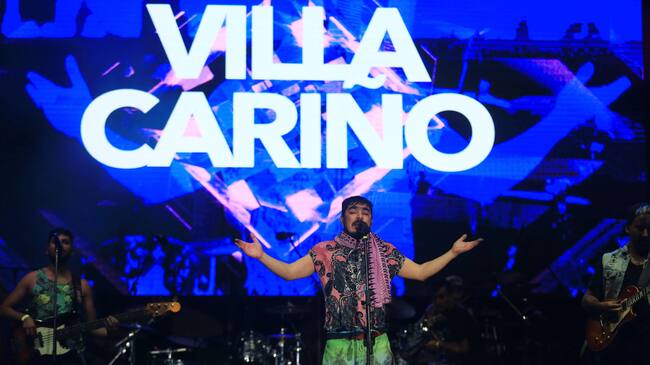 22 de Diciembre 2019/ SANTIAGO
Villa Cariño, en Festival "Para Que Nunca Más", Gran festival musical, cultural y solidario que irá en beneficio de las victimas de trauma ocular tras el estallido social, como Gustavo Gatica y quienes perdieran la visión o se vieran afectados ocularmente, el cual se llevo a cabo en el Velodromo del Estadio Nacional.
FOTO: Jose Francisco Zuñiga /AGENCIAUNO