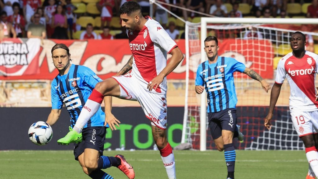 Guillermo Maripán fue titular en sufrido empate del Mónaco ante el Rennes
