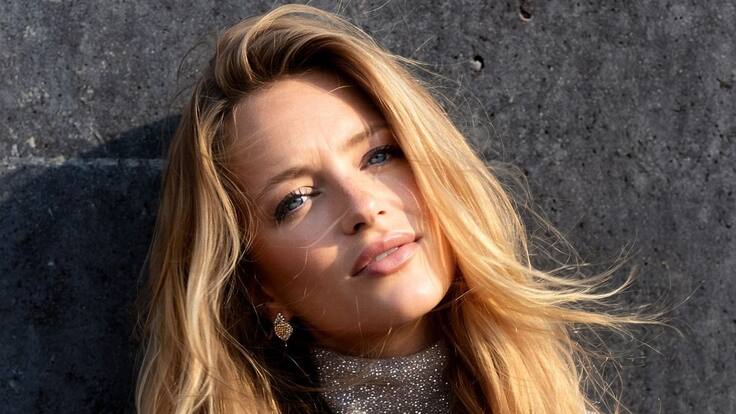 Expareja de Alexis Sánchez brilla en el ámbito tecnológico: Laia Grassi da charlas sobre IA en Europa