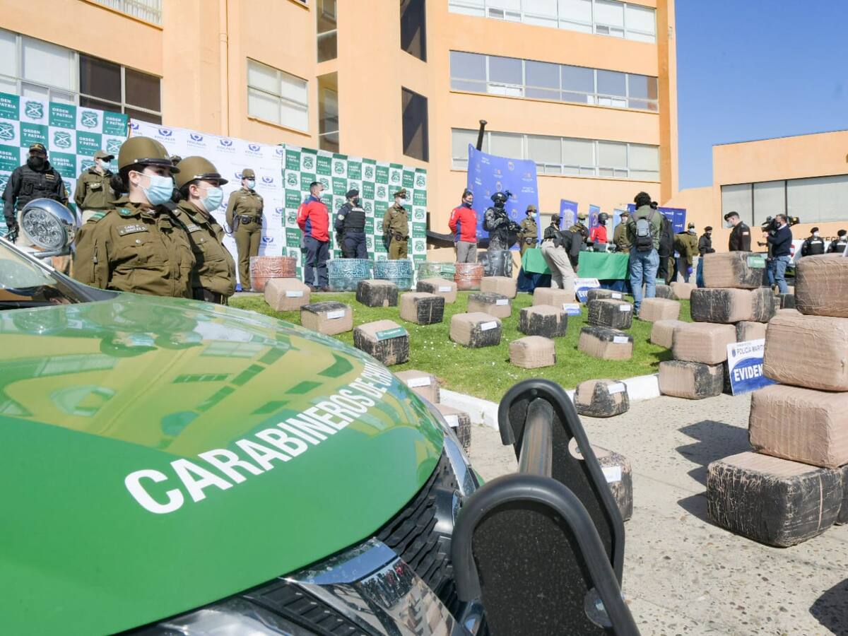 Carabineros, Armada y Fiscalía incautó 21 millones de dólares en drogas traídas desde México