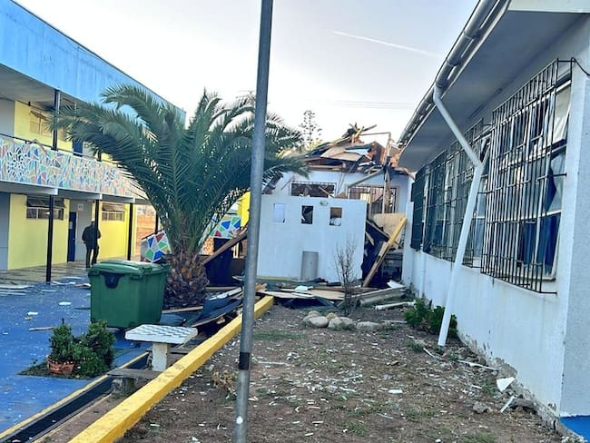 Explosión en colegio de Los Vilos por fuga de gas: elevan a dos funcionarias y 18 alumnos los heridos