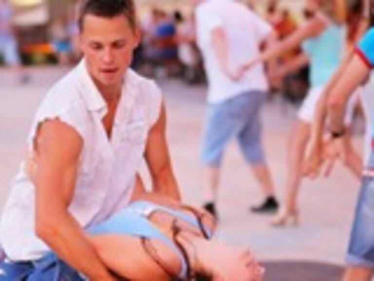 Para el viernes de carrete: 11 beneficios del baile