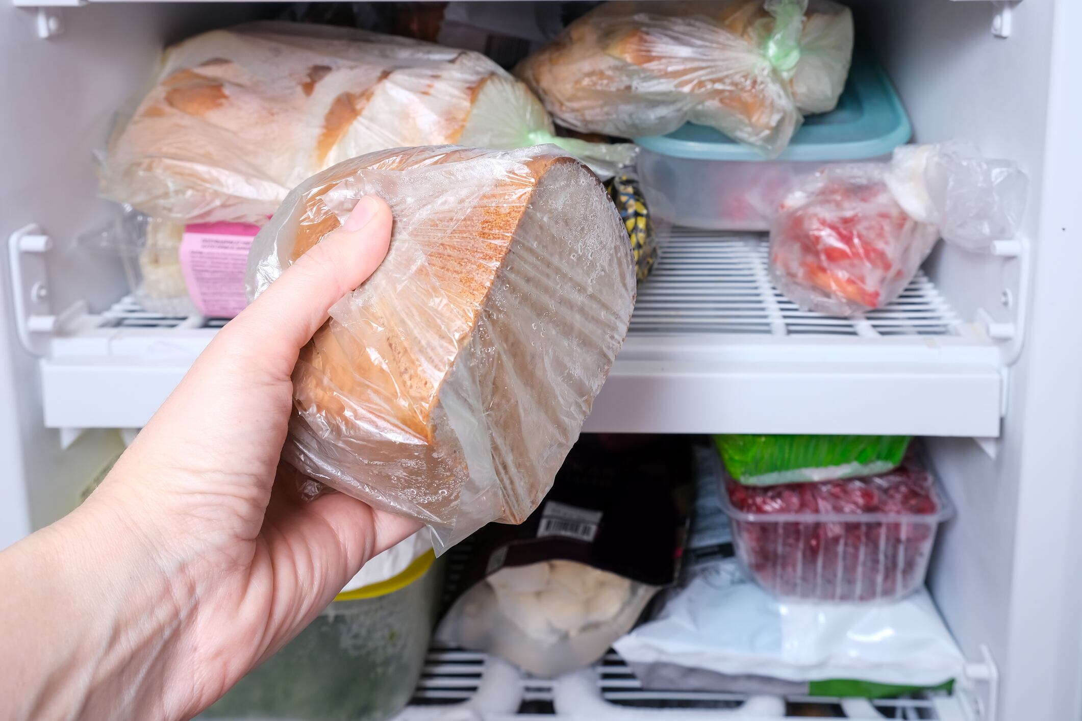 Soy nutricionista: Esto es lo que le pasa a nuestro cuerpo si se congela el pan