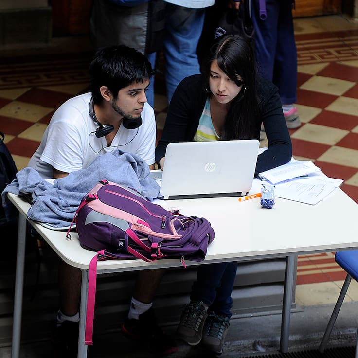 ¿Me pueden embargar mis bienes si soy deudor del CAE en Chile? Esto dice un experto