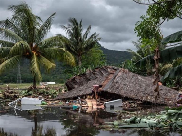 Autoridades de Indonesia advierten que «el número de víctimas» por tsunami seguirá subiendo