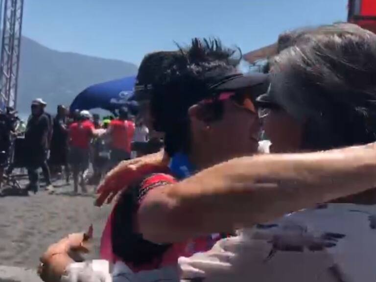 El emocionado abrazo entre Bárbara Riveros y su madre en Pucón: "Estoy muy contenta de acercarme más a ella"