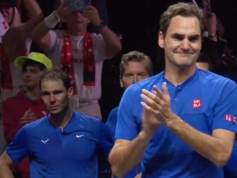 La leyenda viviente Roger Federer dijo adiós al tenis con una inesperada derrota en dobles junto a Rafael Nadal