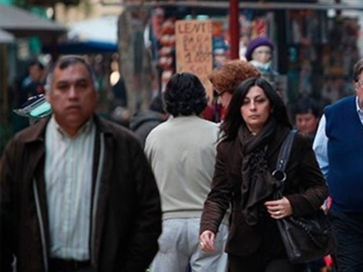 Un 48% de los chilenos ha cambiado el lugar donde compra, según estudio