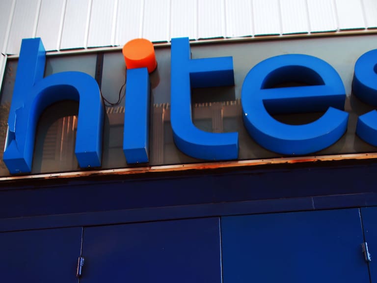 Fiscalización de la seremi de salud cierra tienda Hites