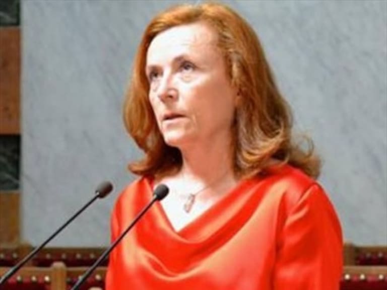 RAE elige a la primera mujer para ocupar la Secretaría de la Junta de Gobierno