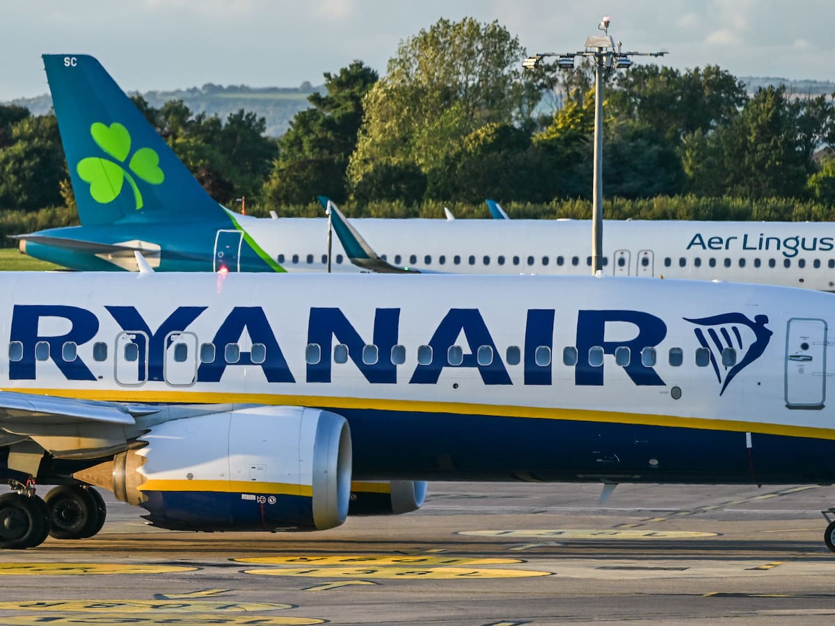 “Nosotros si voláramos a Chile”: La aerolínea internacional que se sumó a la ola de memes por la particular forma del país